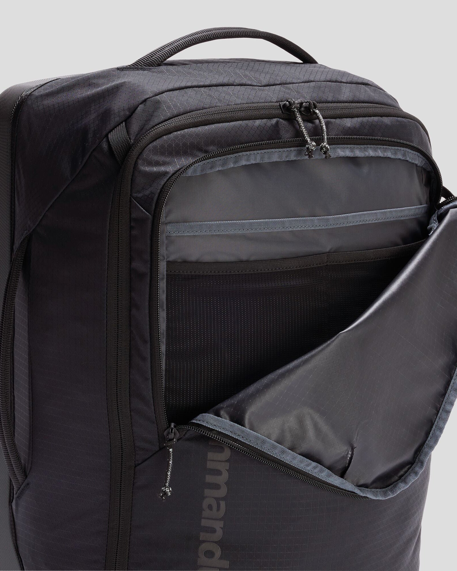 Feather Flight Carry-On - Black Stingray